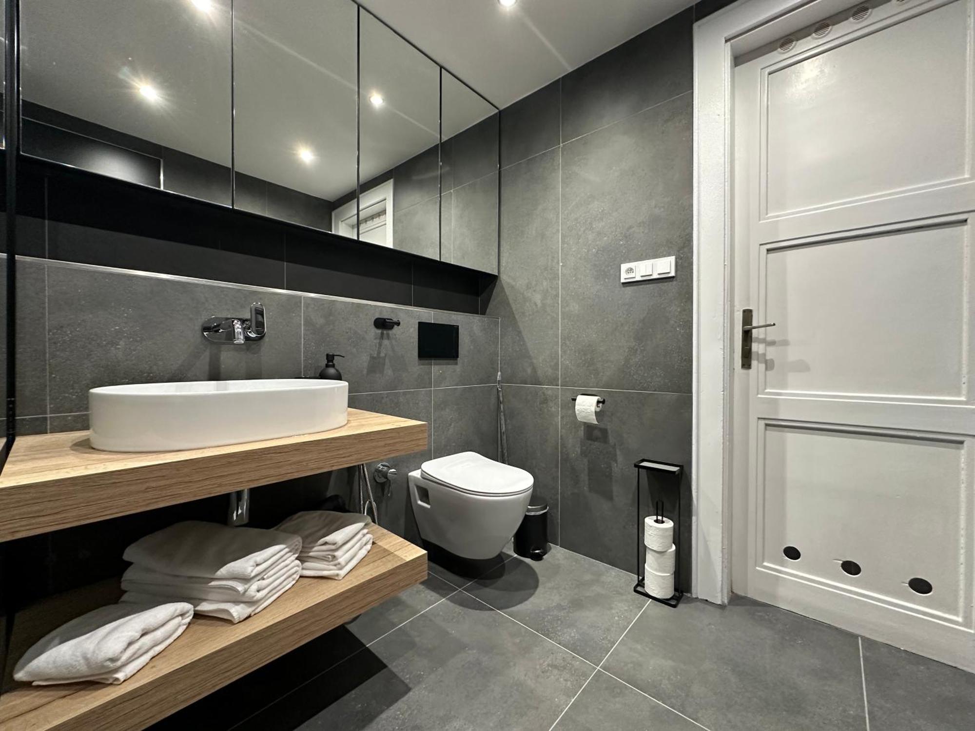 Botanique Rooms With Sauna By Homester Brno Exterior photo